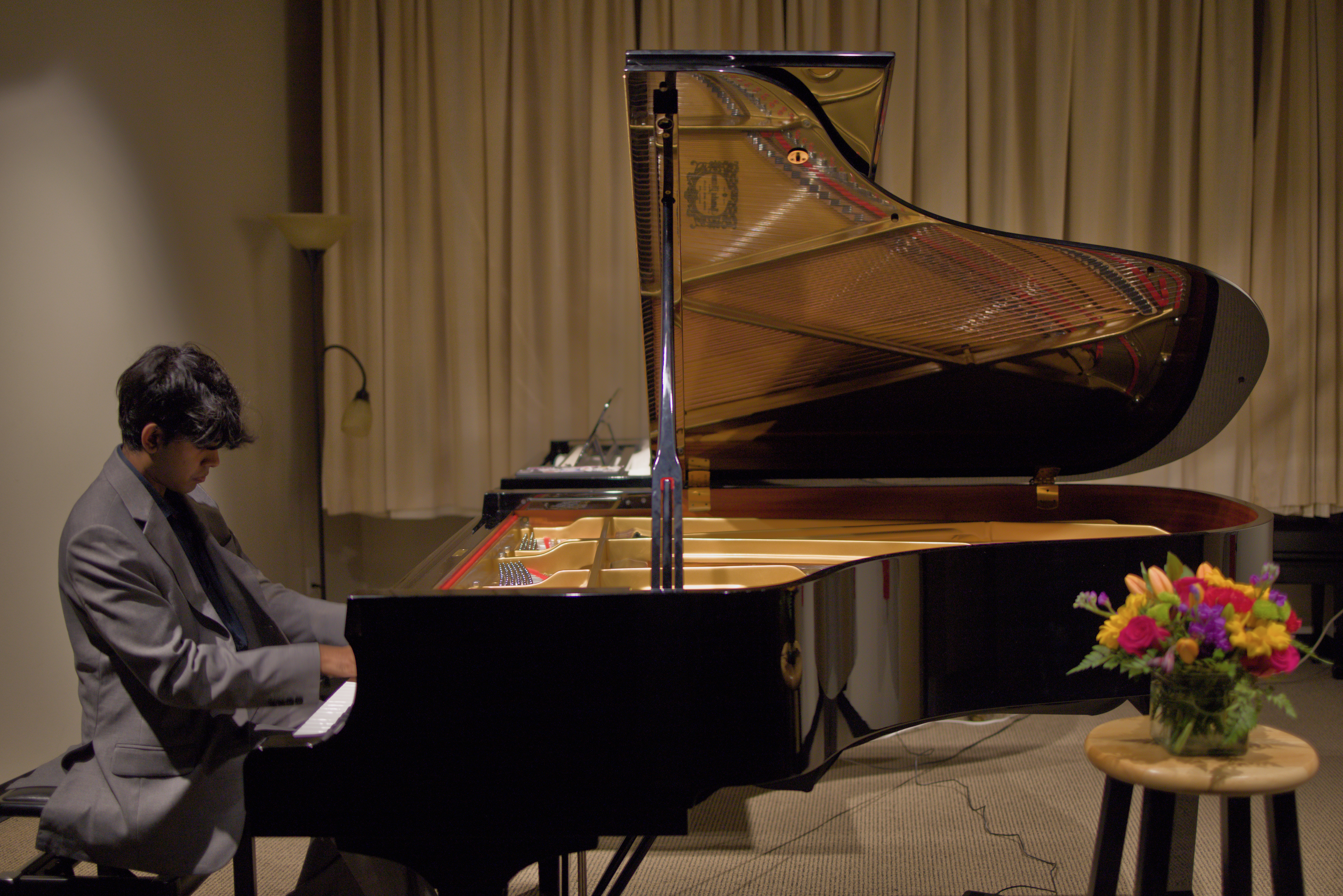 Shwetanshu performing at the piano